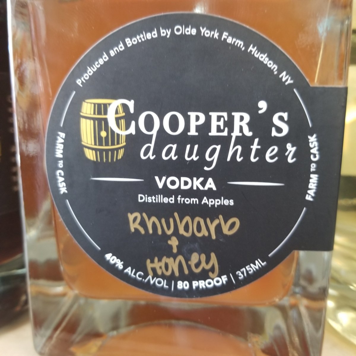 Cooper&#39;s Daughter Rhubarb Honey Vodka 375Ml - Sip &amp; Say