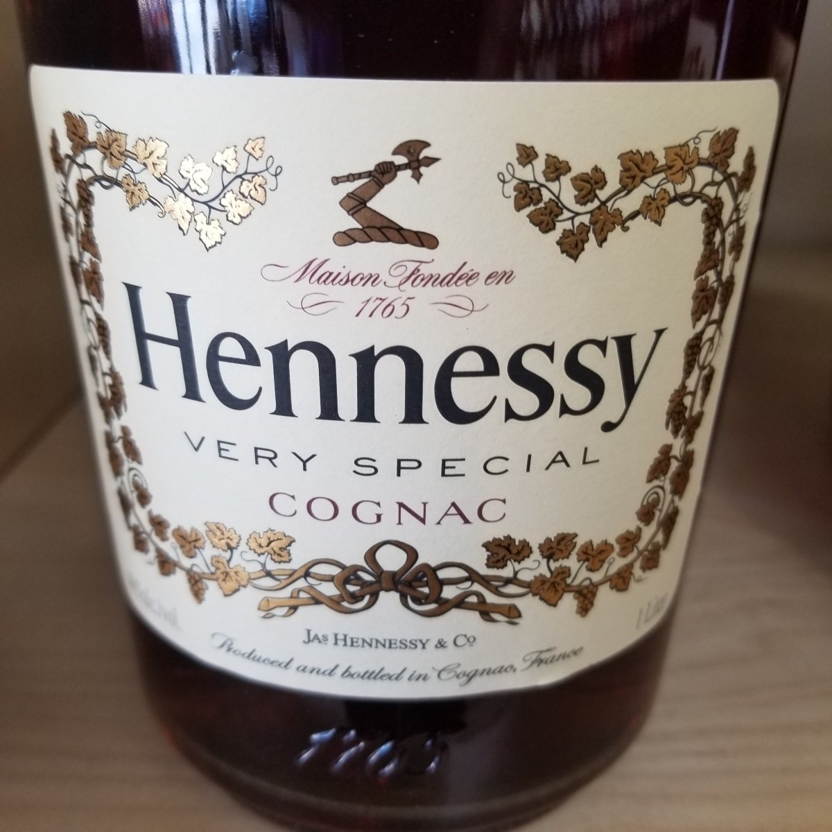 Hennessy VS Coganc 750ml - Sip & Say