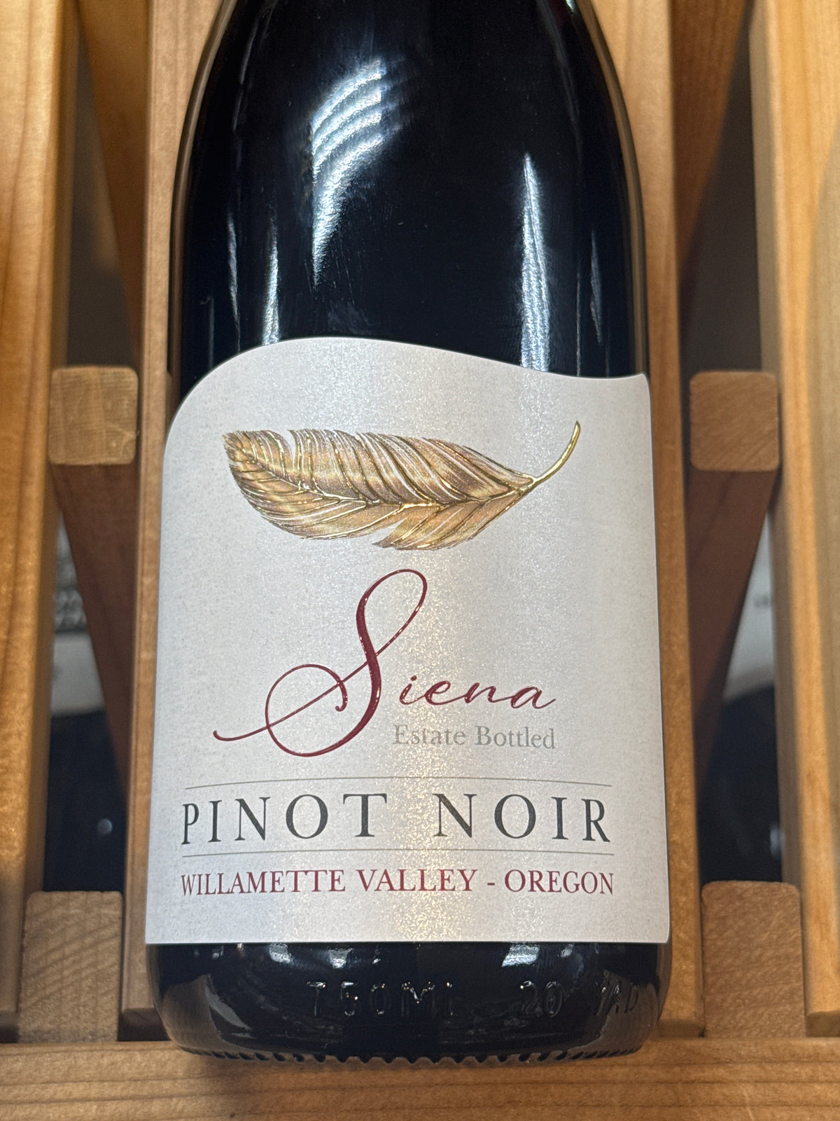 Siena Willamette Valley Pinot Noir 750ml