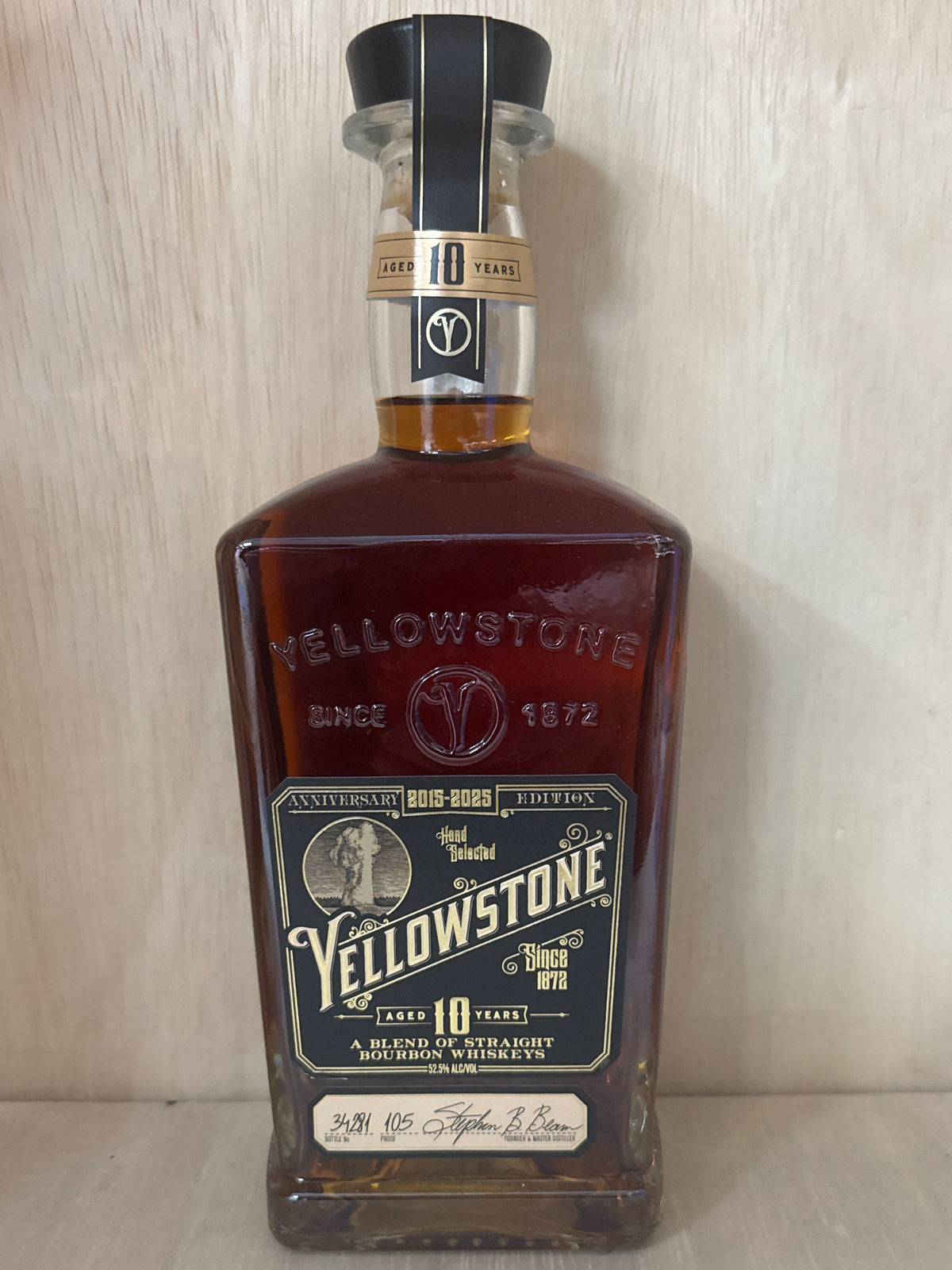 Yellowstone Limited Edition 10 Year Old Straight Bourbon 2025, 750ml