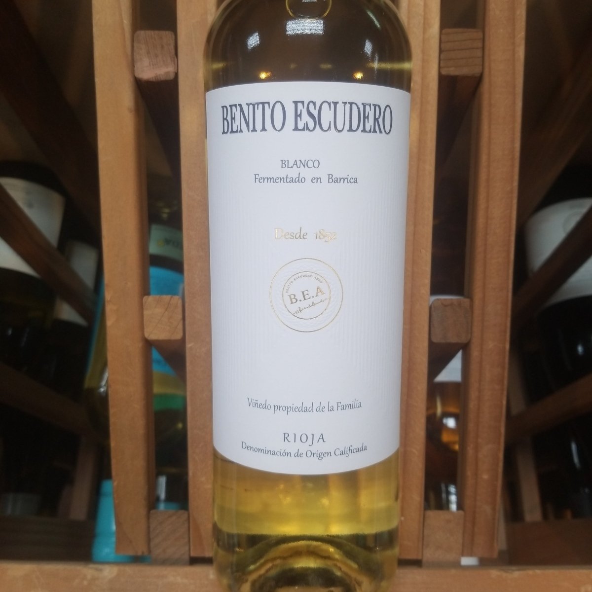 Benito Escudeo Blanco Rioja White 750ml - Sip &amp; Say