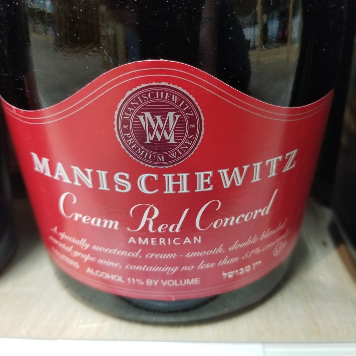 Manischewitz Cream Red 1.5L (Kosher) - Sip &amp; Say