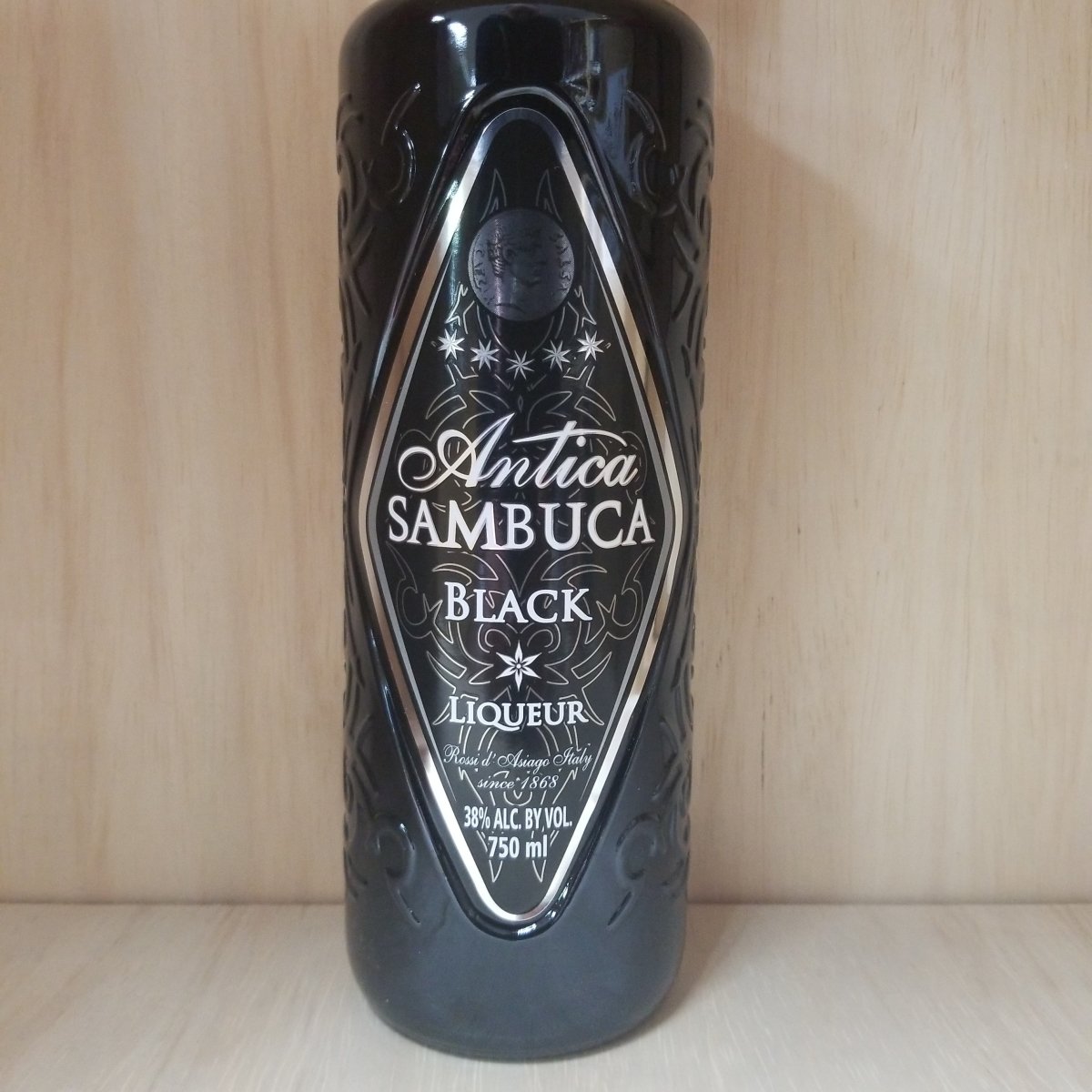 Antica Black Sambuca Classic 750ml - Sip &amp; Say