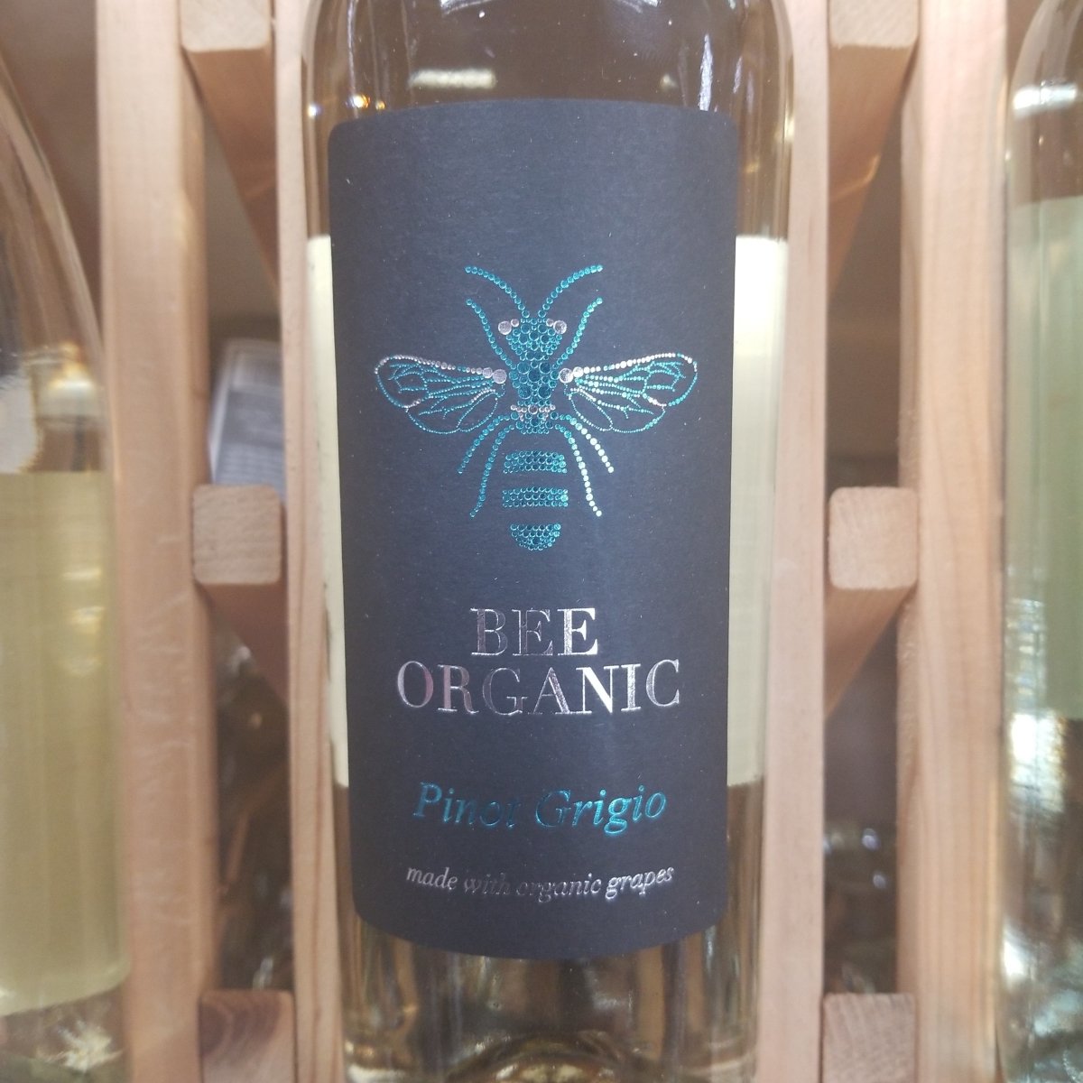 Bee Organic Pinot Grigio 750ml - Sip &amp; Say