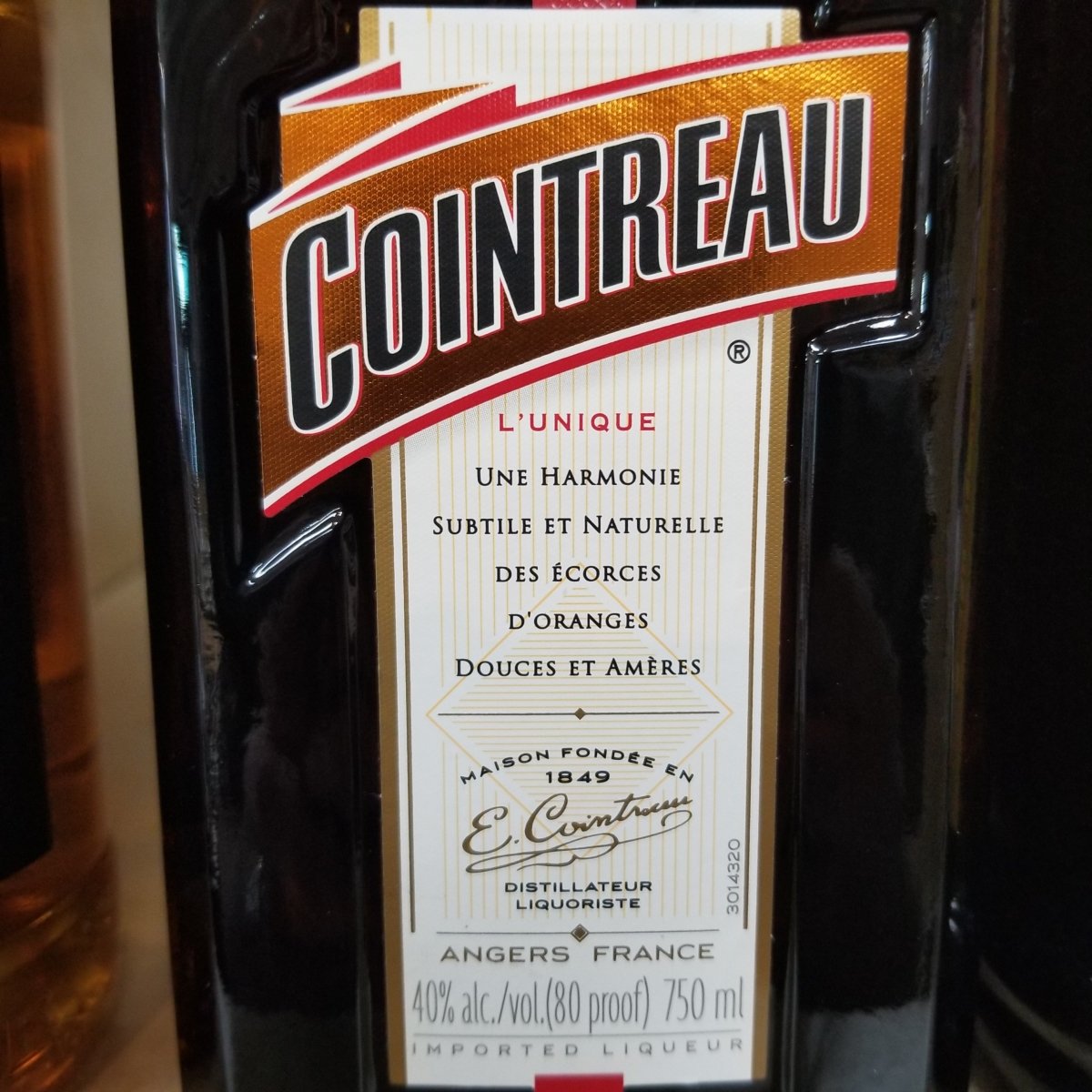 Cointreau 1.0L - Sip &amp; Say