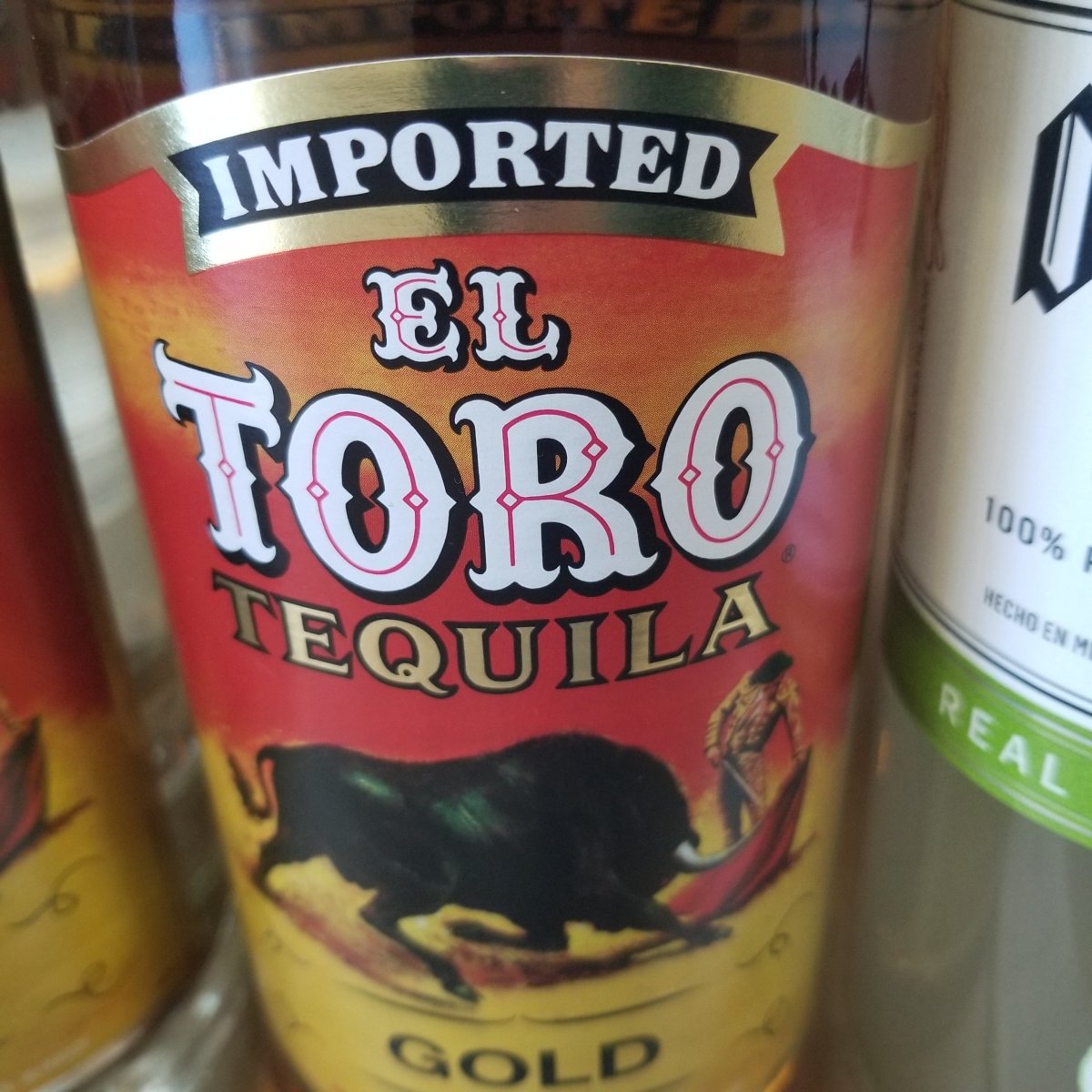 El Toro Gold Tequila 1.0L - Sip &amp; Say