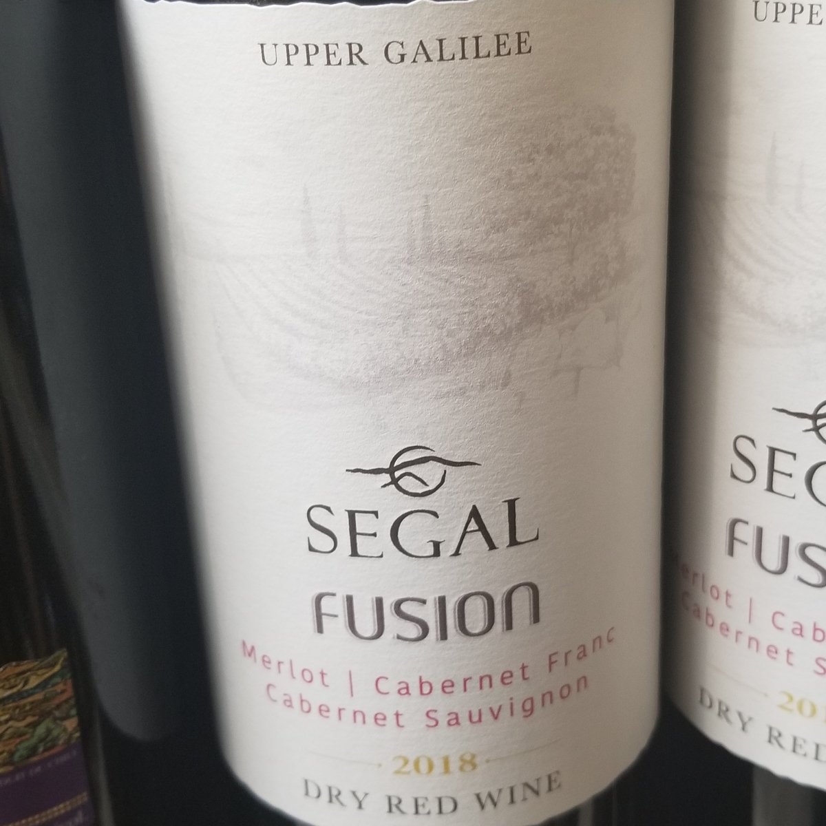 Segal&#39;s Fusion Red 750ml (Kosher for Passover/Mevushal) - Sip &amp; Say