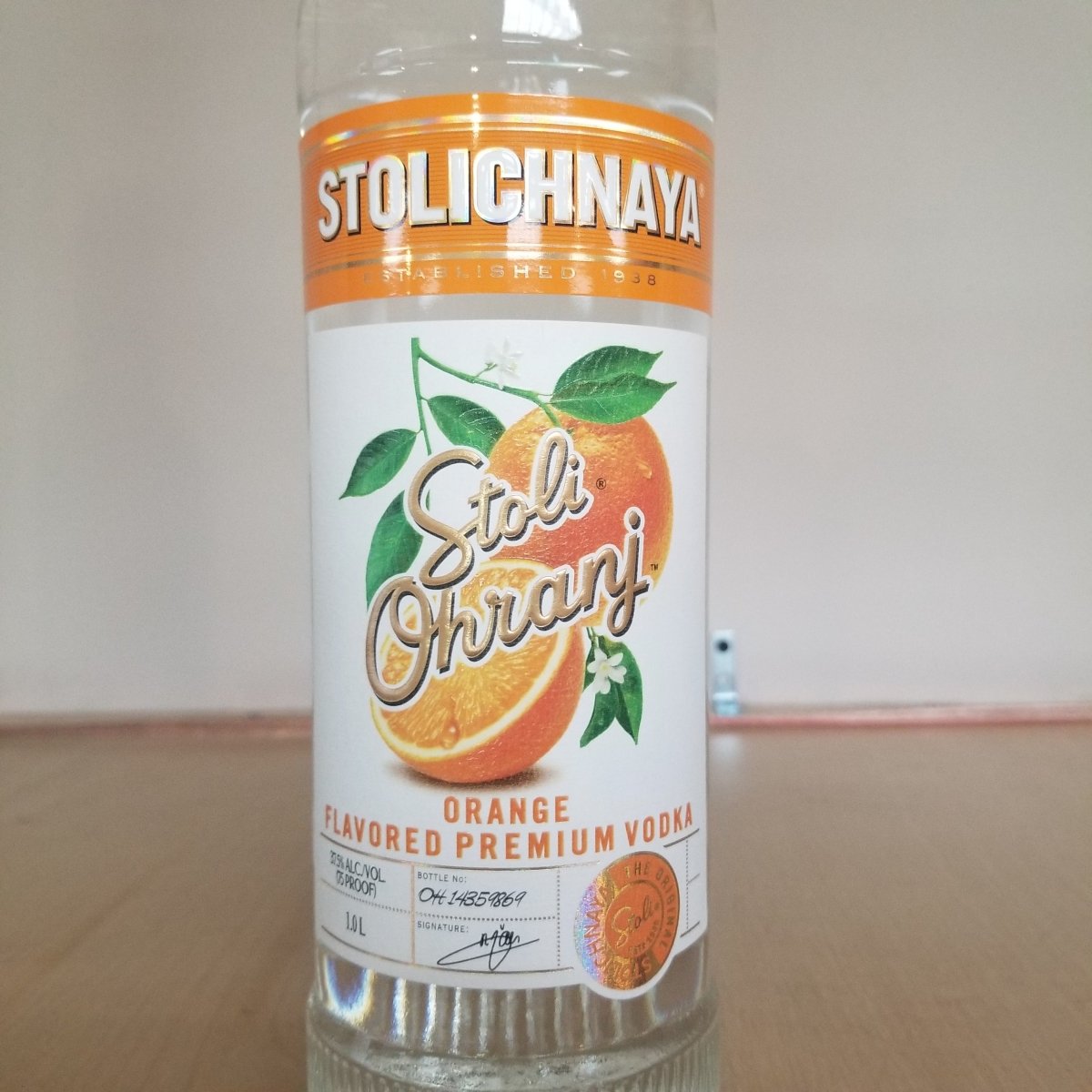 Stoli Ohranj Vodka 1.0L - Sip & Say